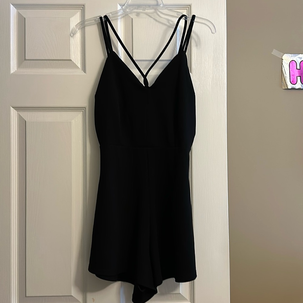 Women’s Love Culture shorts jumper size medium